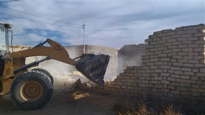 تنفيذ إزالة ٢٨ حالة تعدٍّ بمركز ومدينة فايد