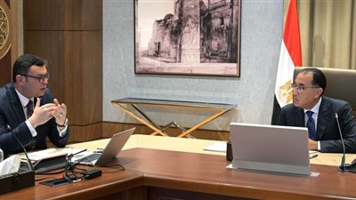 رئيس الوزراء يستعرض مع وزير الإسكان الفرص الاستثمارية ومشروعات الشراكة