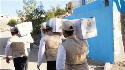 «بيت الزكاة والصدقات» مستمر في توزيع البطاطين والمواد الغذائية على المستحقين بمحافظة قنا
