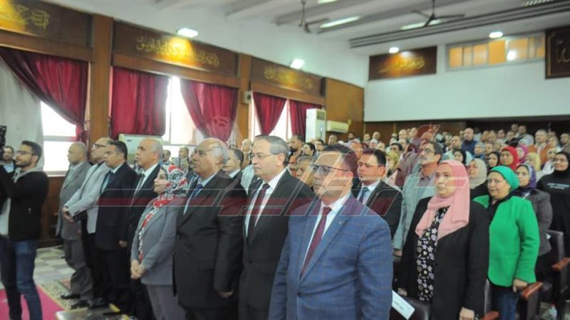 خلال الندوة