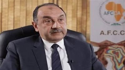 وزير قطاع الأعمال يؤكد ضرورة تعزيز الإنتاج المحلي من 