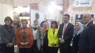 وزير التموين ورئيس تنمية المشروعات يزوران جناح اتحاد المستثمرات العرب بـ 