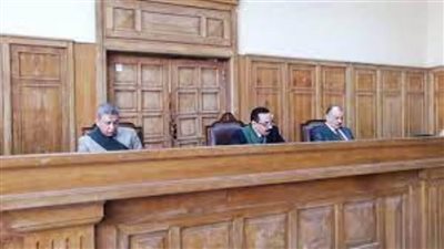 بسبب خصومة ثأرية.. السجن 3 سنوات لـ3 أشخاص تعدوا على مسن بأسيوط