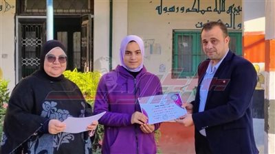 شباب بيلا تكرم المتميزين علمياً والموهوبين من طلاب المدارس الثانوية