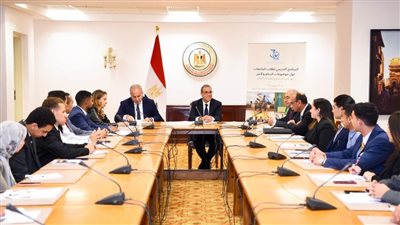 وزير الخارجية والهجرة يفتتح البرنامج التدريبي لشباب الجامعات حول موضوعات السلم والأمن