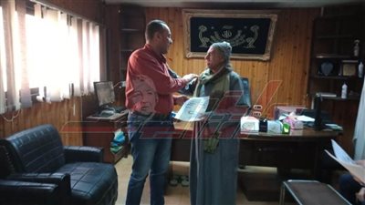 تسليم 20 نموذج 8 للتصالح في مخالفات البناء بسيدي سالم