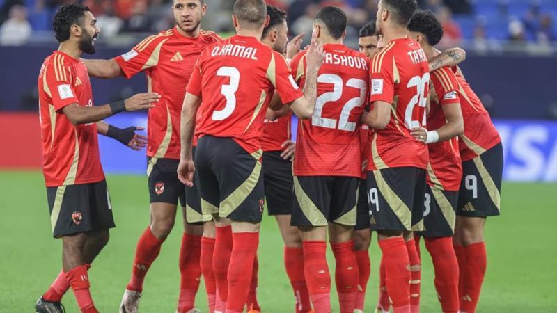 الأهلي وباتشوكا