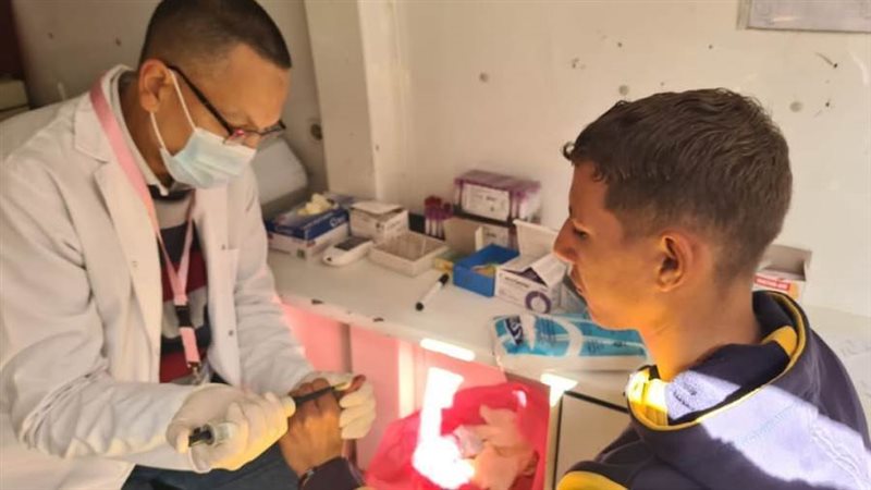 جانب من القافلة الطبية