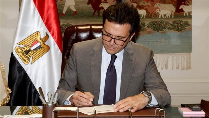 الدكتور احمد هنو