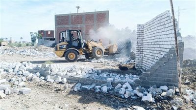 محافظ أسيوط: إزالة 27 حالة تعدٍ على أراضي أملاك دولة بمركزي منفلوط وأبنوب