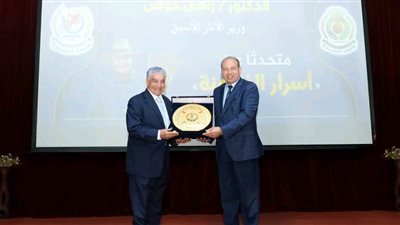 د. زاهي حواس يحكي 