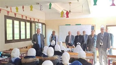 وكيل وزارة التربية والتعليم بأسيوط يتفقد بعض مدارس مركز ديروط