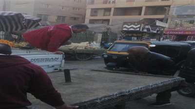 محافظ أسيوط يوجه بتكثيف حملات رفع الإشغالات وتعديات الباعة الجائلين بمركز ديروط