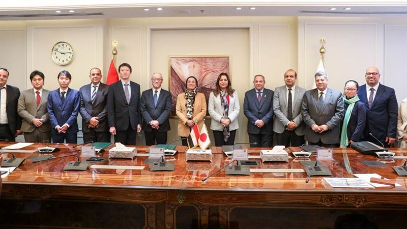 توقيع وثيقة مبادرة