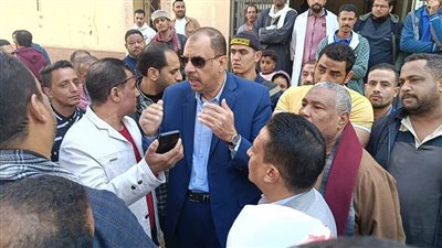 محافظ سوهاج يتابع مستوى الخدمات بالصوامعة وساقلتة