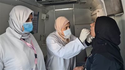 بمشاركة 9 عيادات الكشف على 1242 مواطنًا مجانًا بالحجناية في دمنهور 