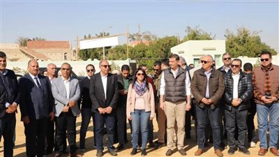 محافظ المنيا يستقبل وزراء التخطيط والزراعة والري في زيارة ميدانية لعدد من المشروعات التنموية بالمحافظة.. صور