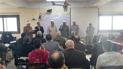 مدير الجامع الأزهر يتفقد سير الدراسة برواق العلوم الشرعية بالإسكندرية