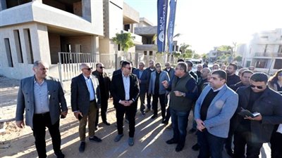 وزير الإسكان يتابع تسليم أراضي الإسكان الاجتماعي والمتميز بحدائق أكتوبر