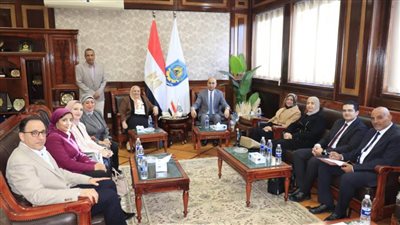 لاعتماد كلية الصيدلة.. رئيس جامعة دمنهور يستقبل وفد الهيئة القومية لضمان جودة التعليم
