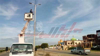 رفع كفاءة منظومة الإنارة العامة ببلطيم في كفر الشيخ