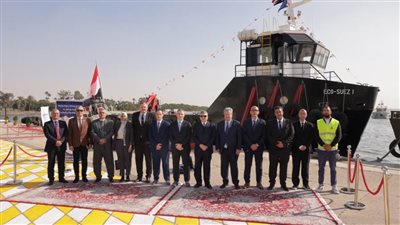 بدء تقديم خدمة جمع المخلفات والتخلص الآمن منها من السفن العابرة لقناة السويس