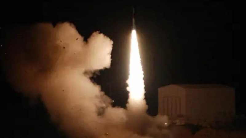 صاروخ اسرع من الصوت