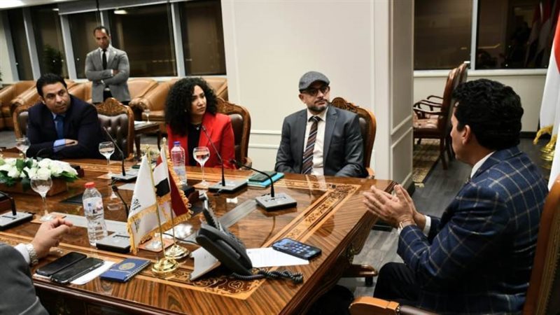 د. أشرف صبحى