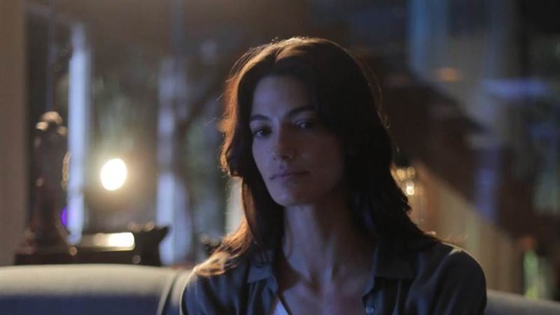 تارا عماد في لقطة