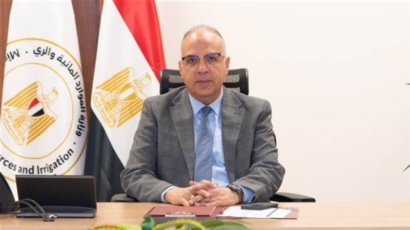 وزير الري يبحث مع