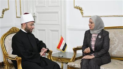 وزير الأوقاف يستقبل سفيرة البحرين بالقاهرة 