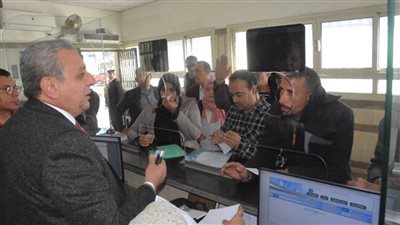 محافظ الغربية يتلقى شكاوى المواطنين بالمركز التكنولوجي بديوان عام المحافظة