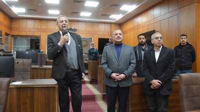 محافظ الغربية من مركز الطوارئ: رفع درجة الاستعداد لاستقبال العام الجديد وحملات نظافة مكثفة