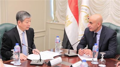 وزير التعليم يعلن عن خطة للتوسع في دراسة اللغة الصينية كلغة أولى 