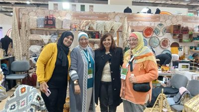 أندية الفتاة والمرأة بأسيوط تشارك بمعرض 