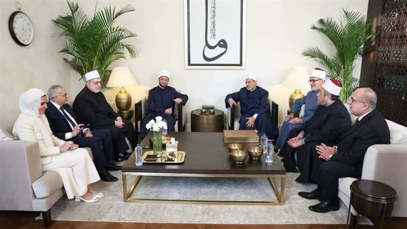 الامام الأكبر وضيوف