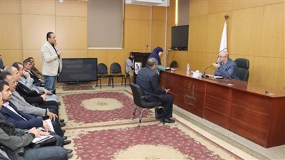 إنارة الأعمدة مع  الالتزام بخطة الترشيد الحكومية ببني سويف