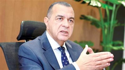 نائب وزير المالية: لا ضريبة إضافية على الهاتف المحمول