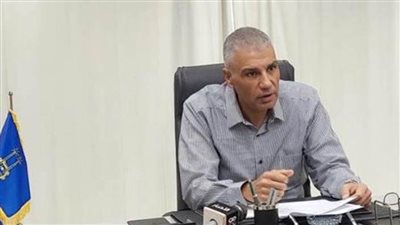 محافظ أسوان يوجه بتكثيف الحملات التموينية وإزالة الإشغالات