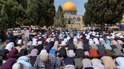 40 ألف مصلٍ يؤدون الجمعة في الأقصى