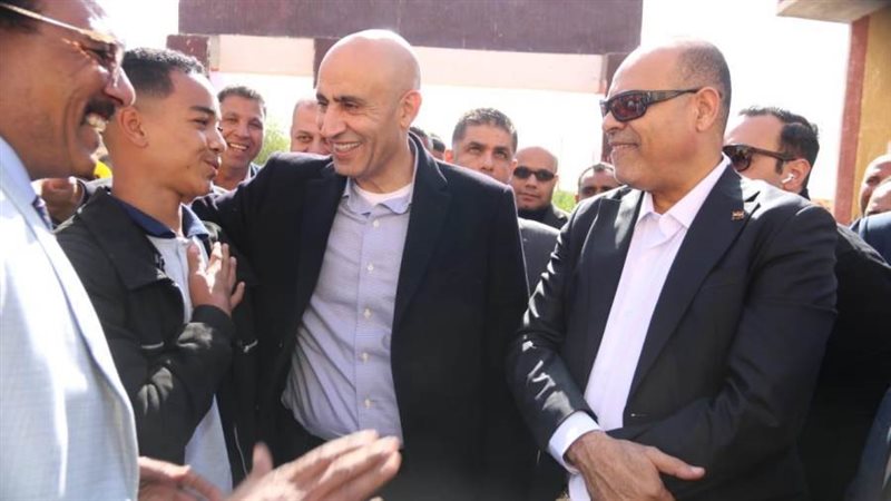 وزير التعليم خلال