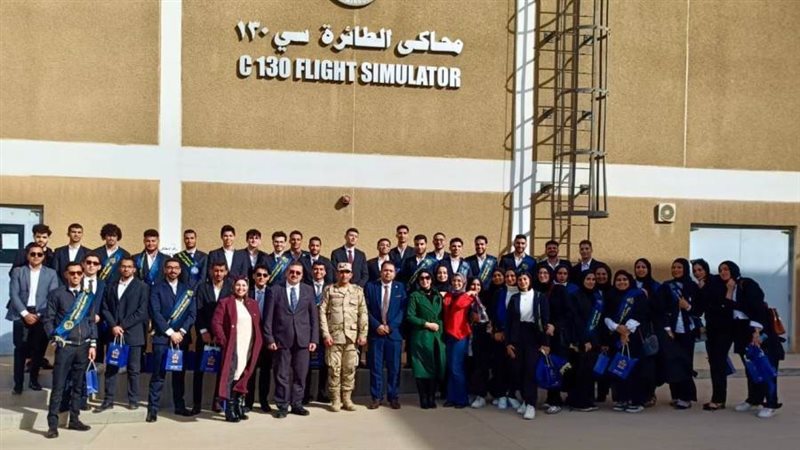 طلاب عاوم الفضاء