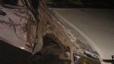 مصرع وإصابة 4 أشخاص في تصادم سيارتين بأسيوط 