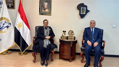 رئيس هيئة النيابة الإدارية يلتقي رئيسة المجلس القومي للمرأة