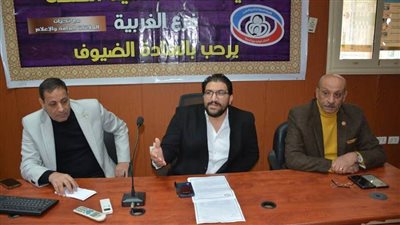 بالصور.. خطط تطويرية لتحقيق الانضباط وتحسين الخدمات والأداء في التأمين الصحي بالغربية