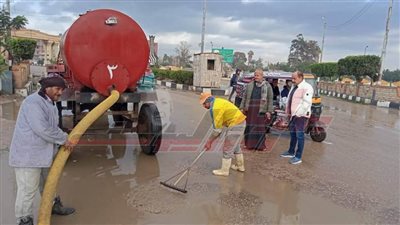 كسح مياه الأمطار بسيدي سالم في كفر الشيخ 