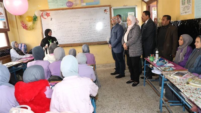 محافظ بنى سويف فى