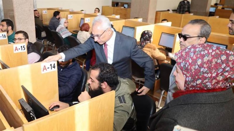 رئيس جامعة المنيا