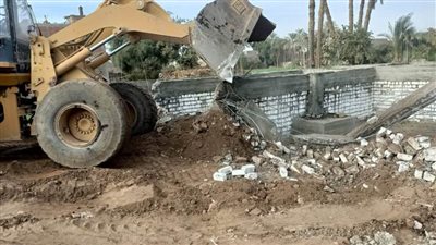  محافظ أسيوط: إزالة 1206 حالة تعد على أرض زراعية خلال عام 2024