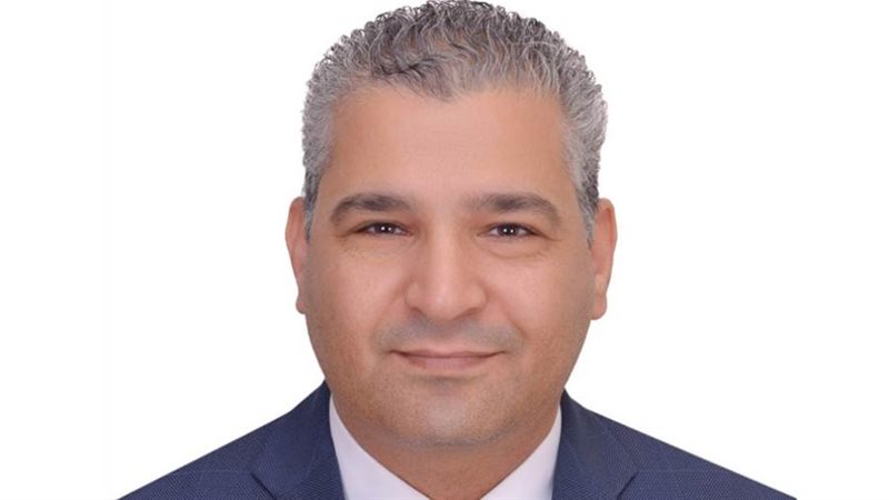 الدكتور عياد رزق